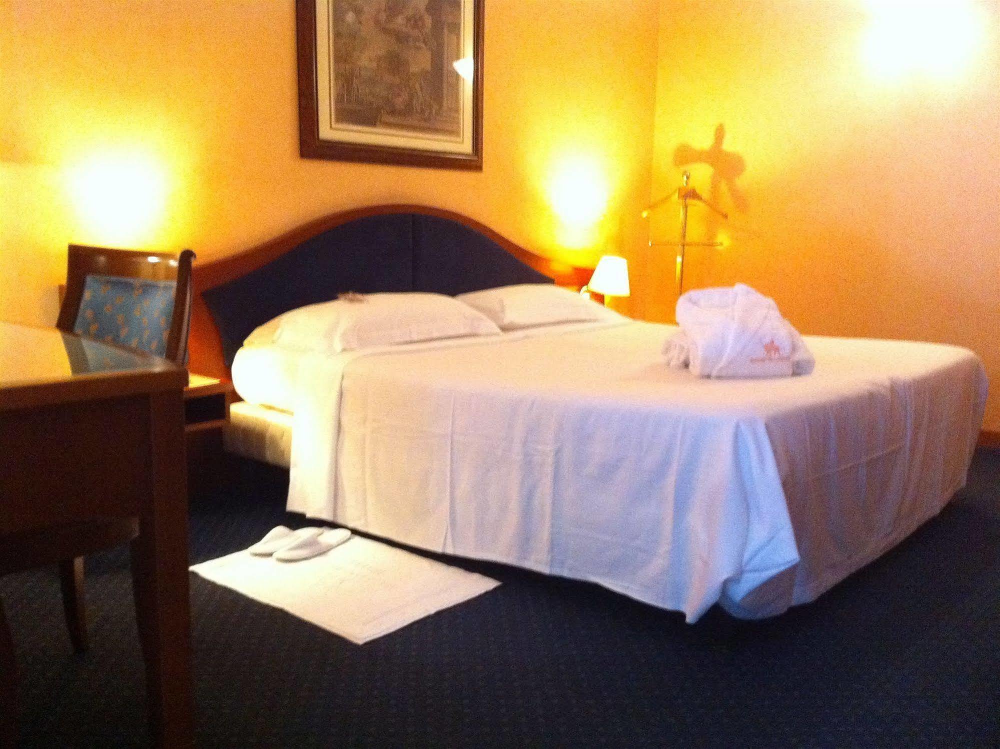 Massimo Plaza Hotel Palermo Eksteriør billede